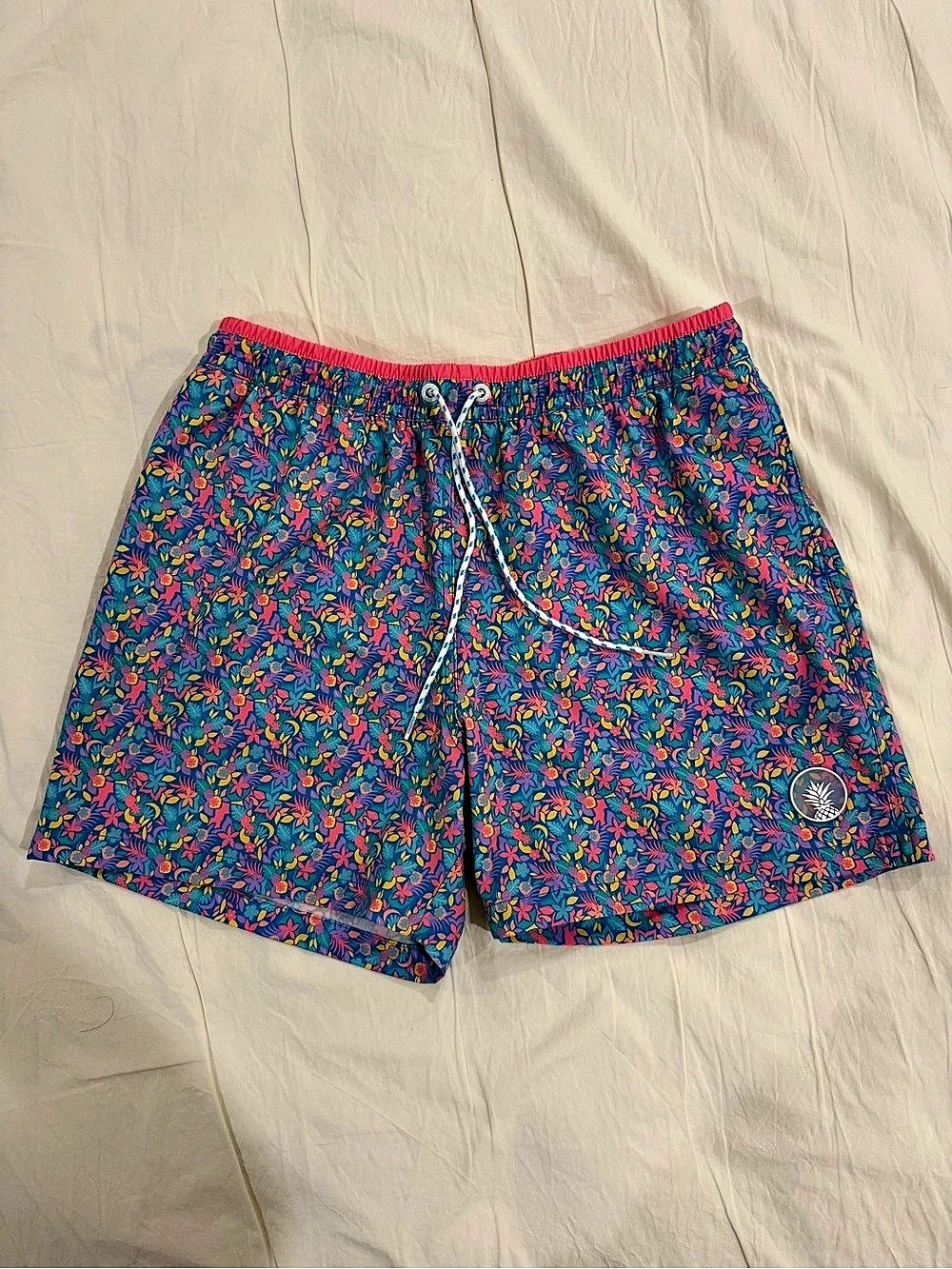 Chubbies The Pineapple Floaters Classic Lined 5.5" Swim Trunks Floral Hybrid